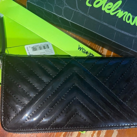 SAM EDELMAN Sophia Quilted Zipper Wallet  BLACK  Silver Logo New In Box w/tags - Picture 10 of 10